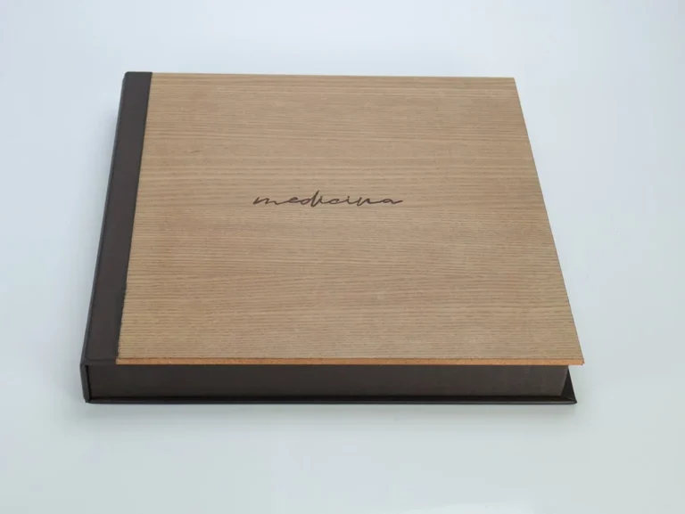 Madeira Onyx - fechado de cima