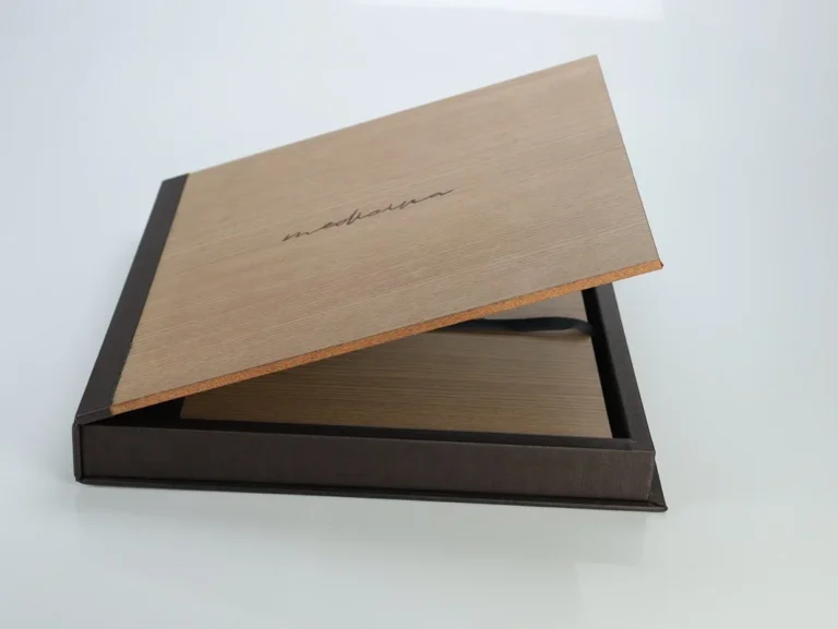 Madeira Onyx - meio aberto